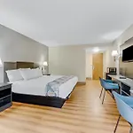 Red Carpet Inn & Suites